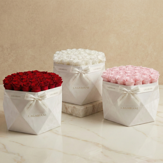 Luxury preserved rose arrangement in round box – Lagabiani Miami